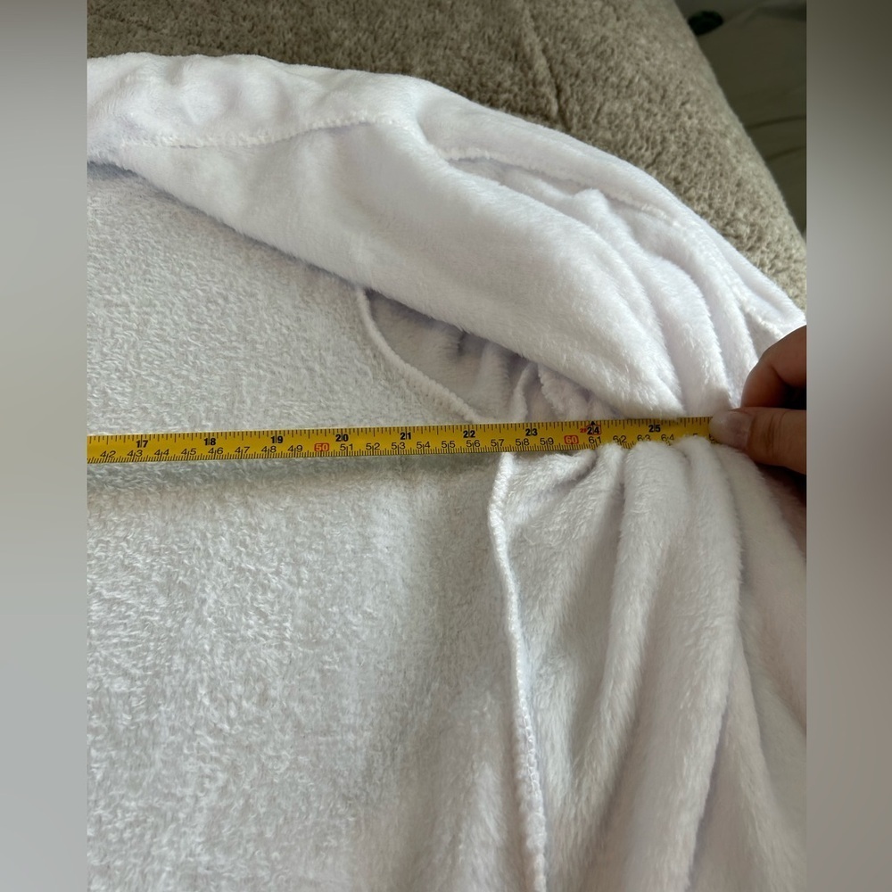 New Bathrobe - Picture 8 of 10